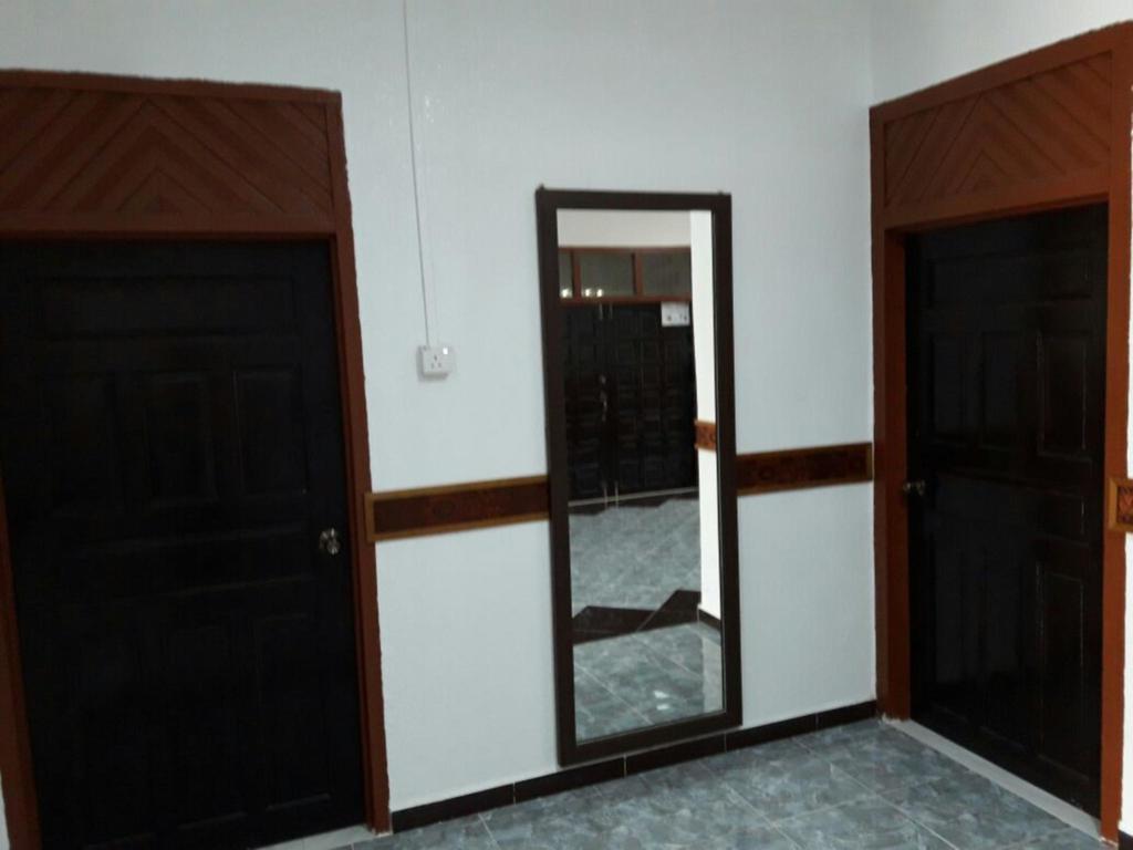 Nur Muslim Homestay At Kota Bharu Exterior photo
